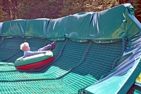 Sunkid summer tubing in Metàbief