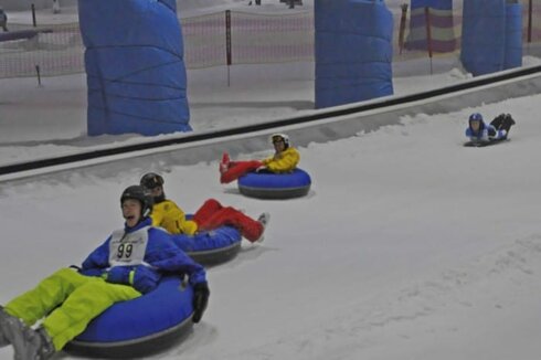 Neuss (D): Zwei Sunkid Zauberteppiche am Neusser Gletscher