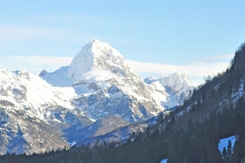 Sella Nevea (IT): Ein Sunkid Zauberteppich ersetzt Skilift im Schischulbereich