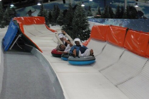 Tubing und Schifahren inmitten der Wüste!