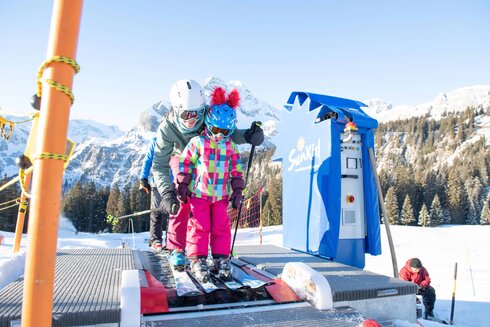 Ein neuer Zauberteppich für das Kinderland Grotzenbüel