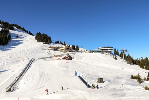 Neue Zauberteppiche für das Kinderland Pardiel!