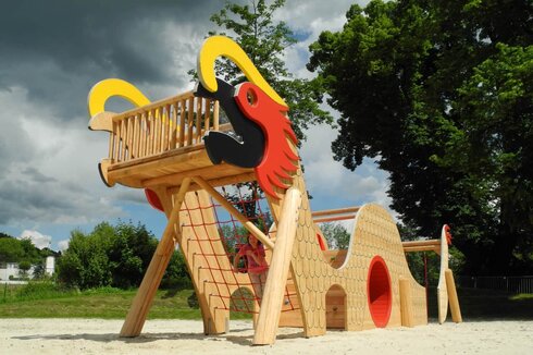 Wood'n'Fun: Riesendrache im Asia-Spa